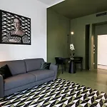 Deluxe Apartments In Via Toledo