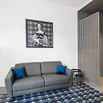 Deluxe Apartments In Via Toledo