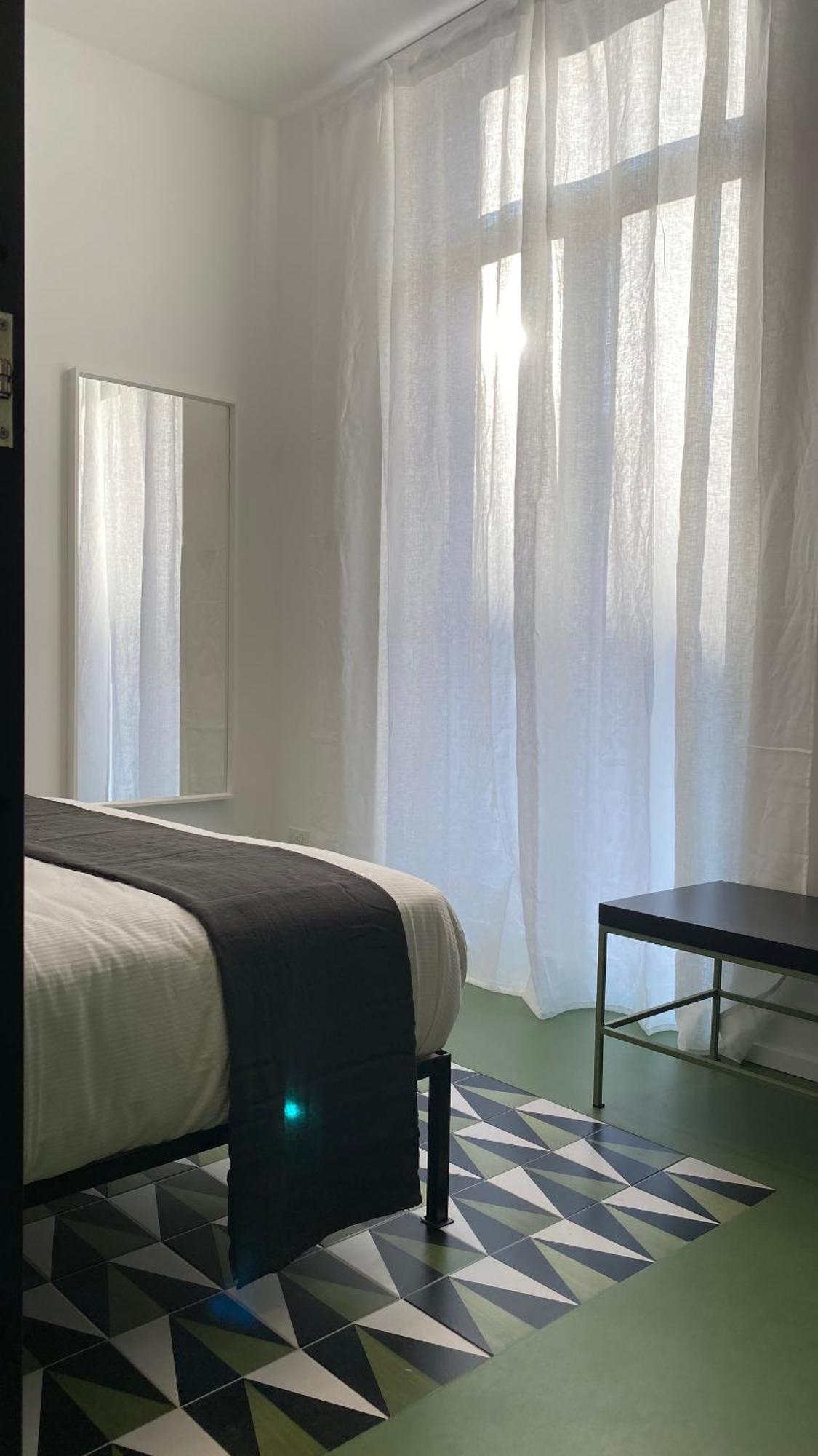 Deluxe In Via Toledo Apartment Naples