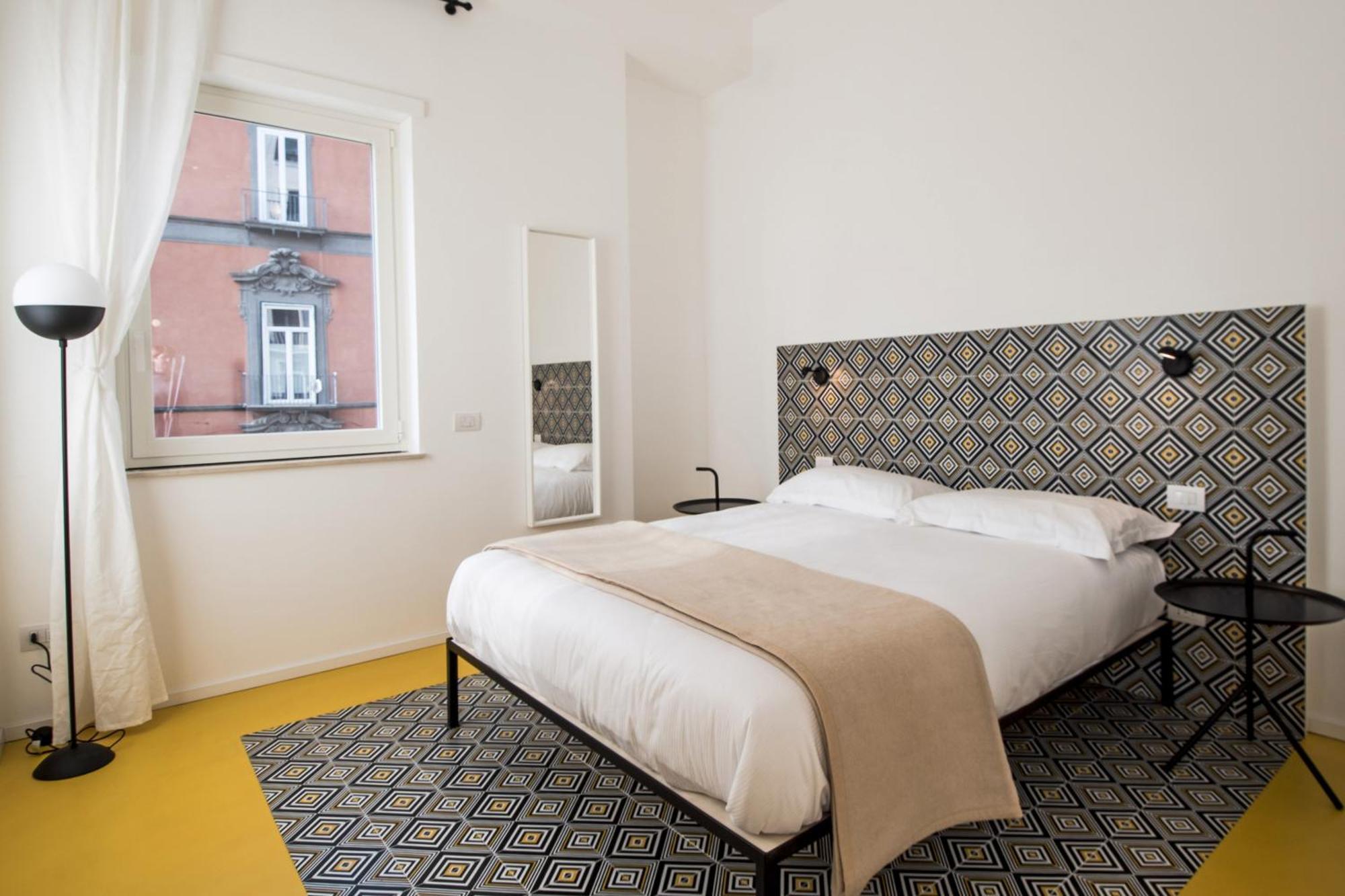 Apartment Deluxe In Via Toledo Naples