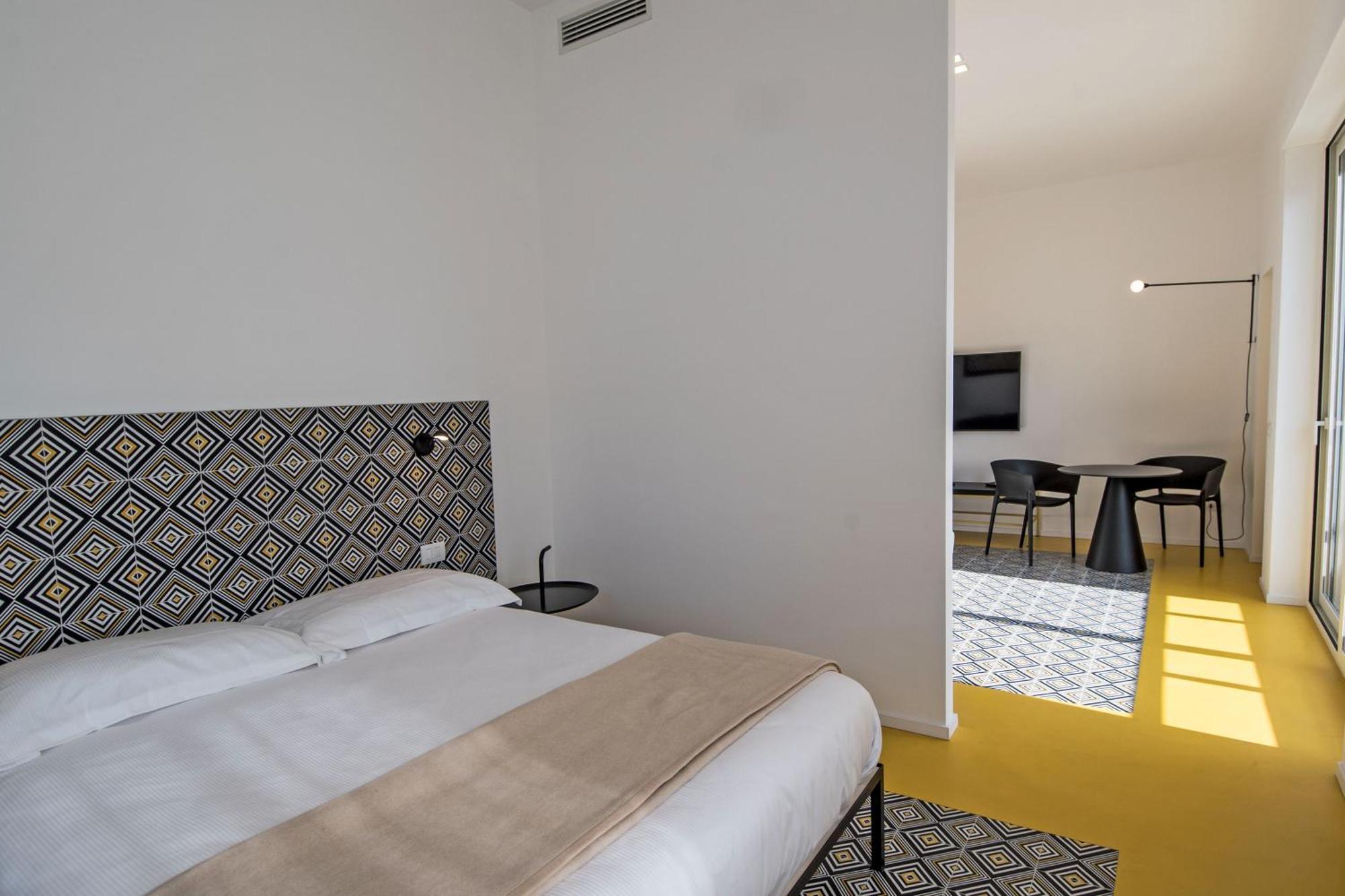 Deluxe In Via Toledo *